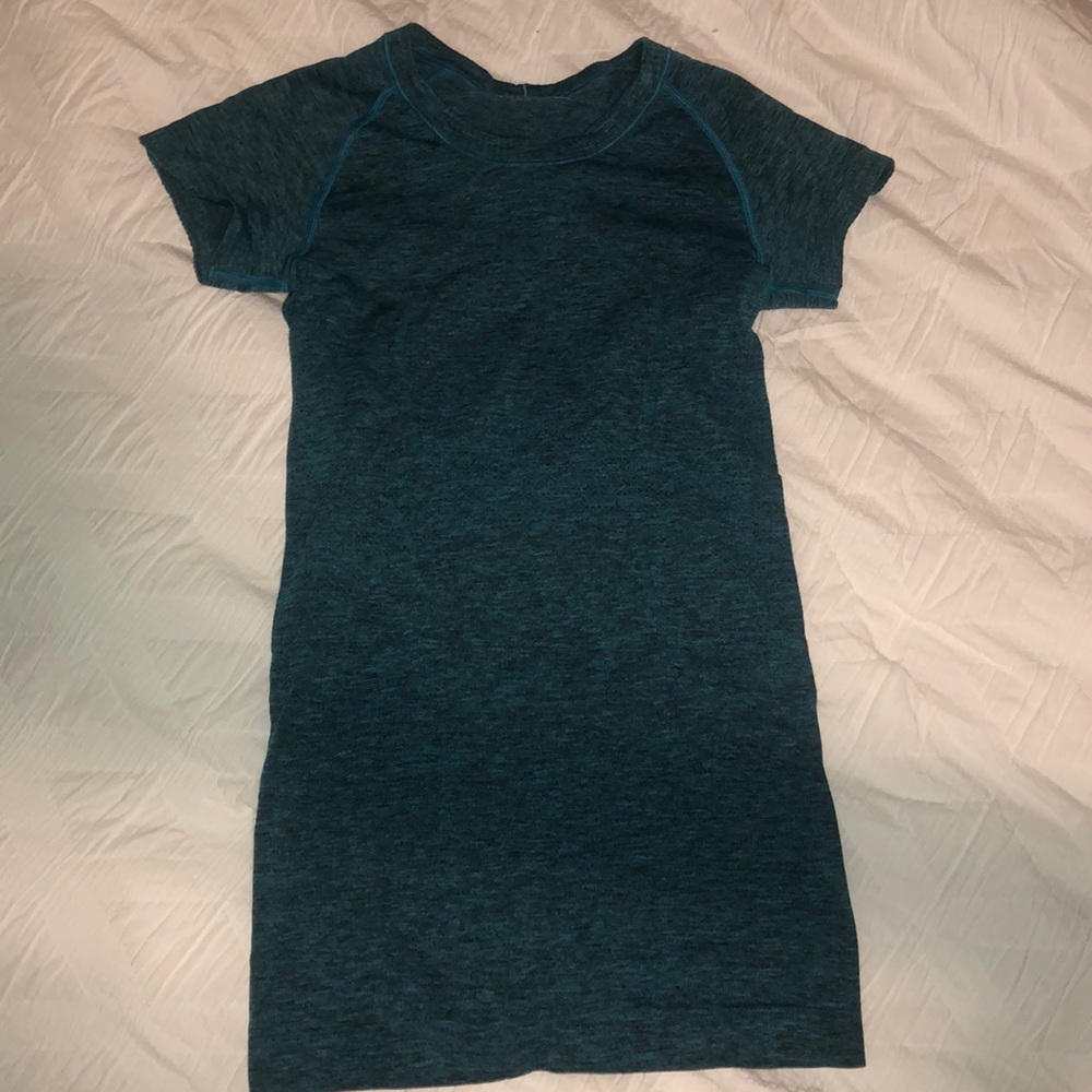 Blue lululemon workout top